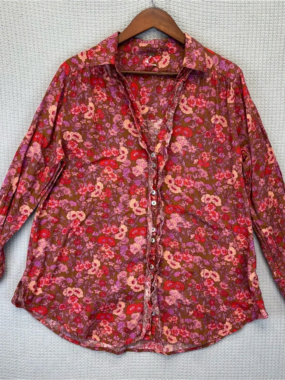 Free People Wild Gardenia Pink Floral Button Up Shirt Med Boho Cotton Ruffles